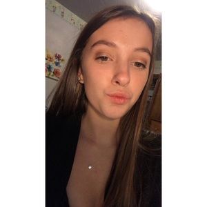 Meet your Posher, Cora